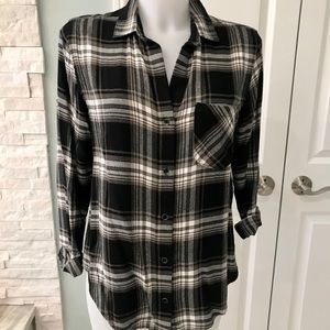 Cloth and Stone plaid lightweight flannel